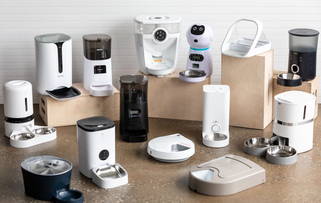 automatic and manual feeders