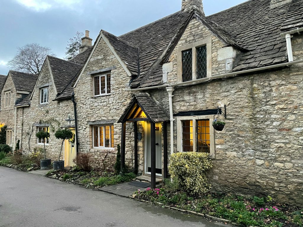 What to Do in the Cotswolds in December